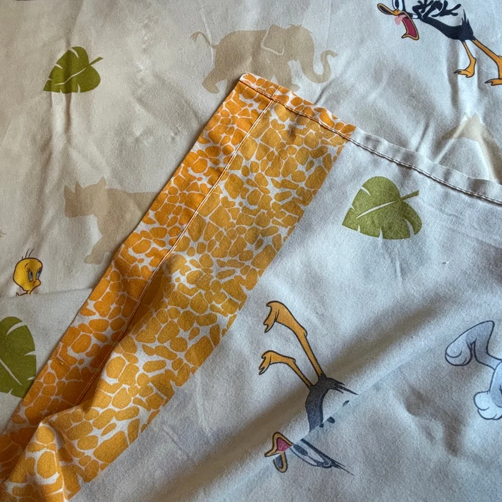 Vintage Looney Tunes Double Flat Sheet Brown Bugs Bunny Tweety Bird Sylvester